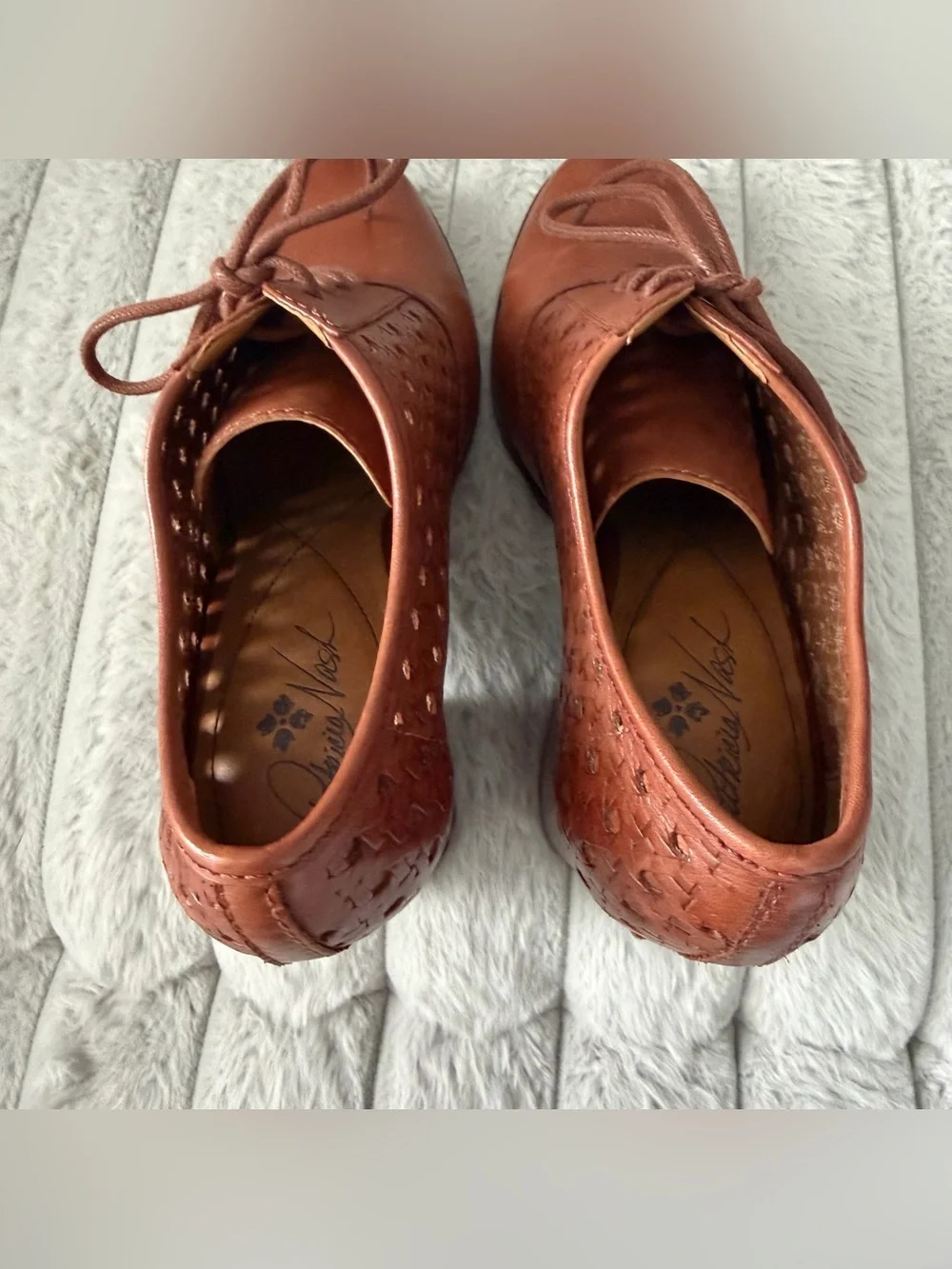 Patricia Nash brown leather Parma heeled lace-up oxfords